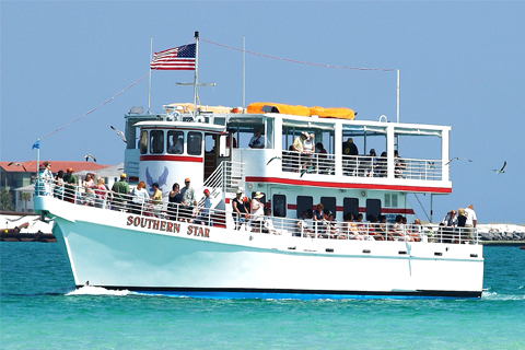 Enjoy a free admission to the Southern Star Dolphin Cruise in Destin, Florida when staying at an Xplorie participating property.